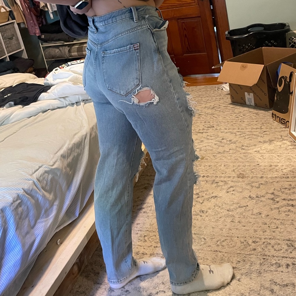 Light wash jeans UO